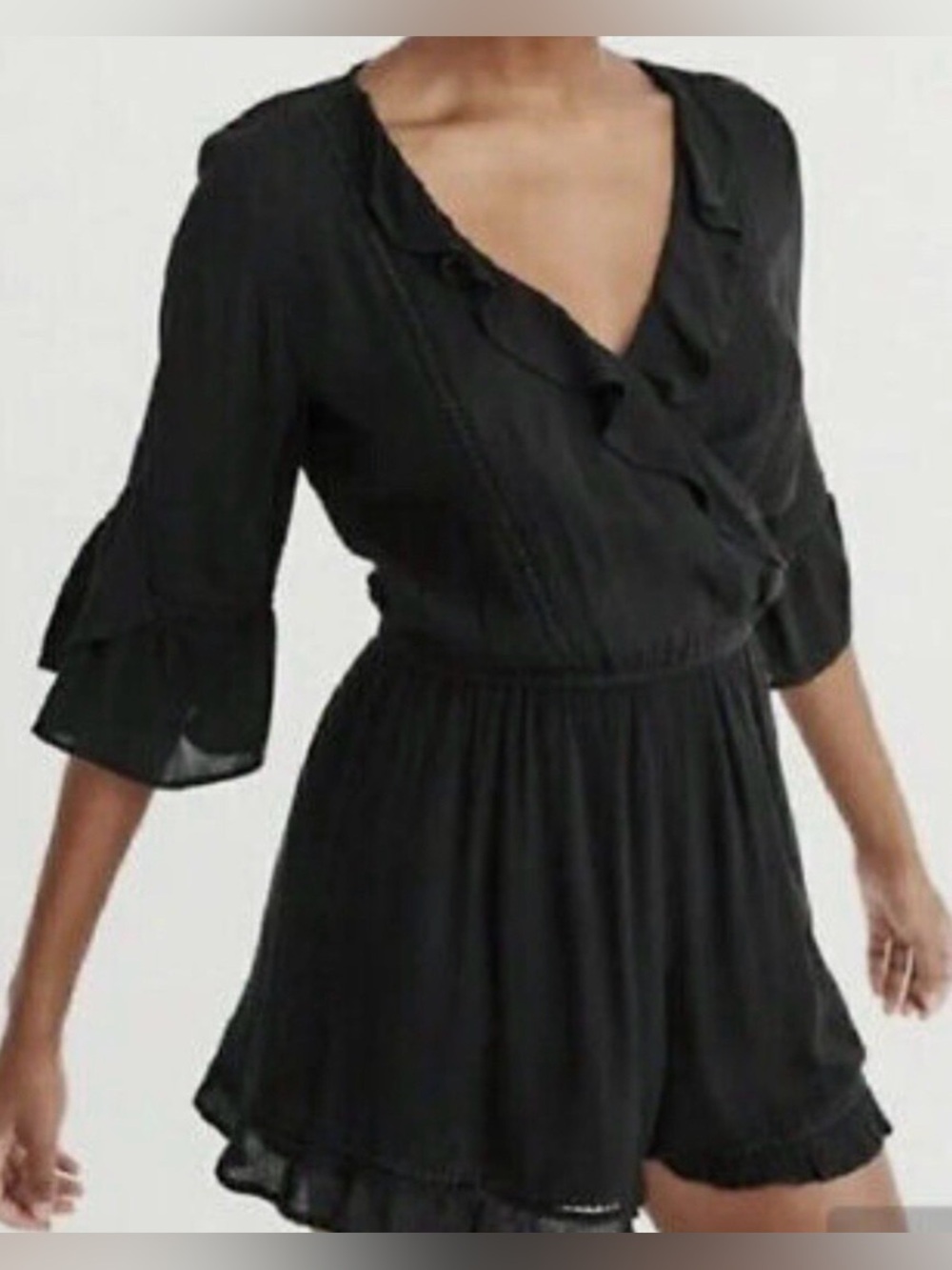 Abercrombie & Fitch - Black Surplice Neckline Ruffle Lace Short Romper SZ XS